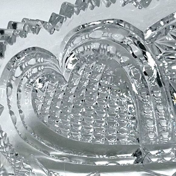 Antique Imperial Glass Nucut Hearts Sawtooth Edge Bowl 1920’s 8.5”‎ x 2.5 - Picture 2 of 7